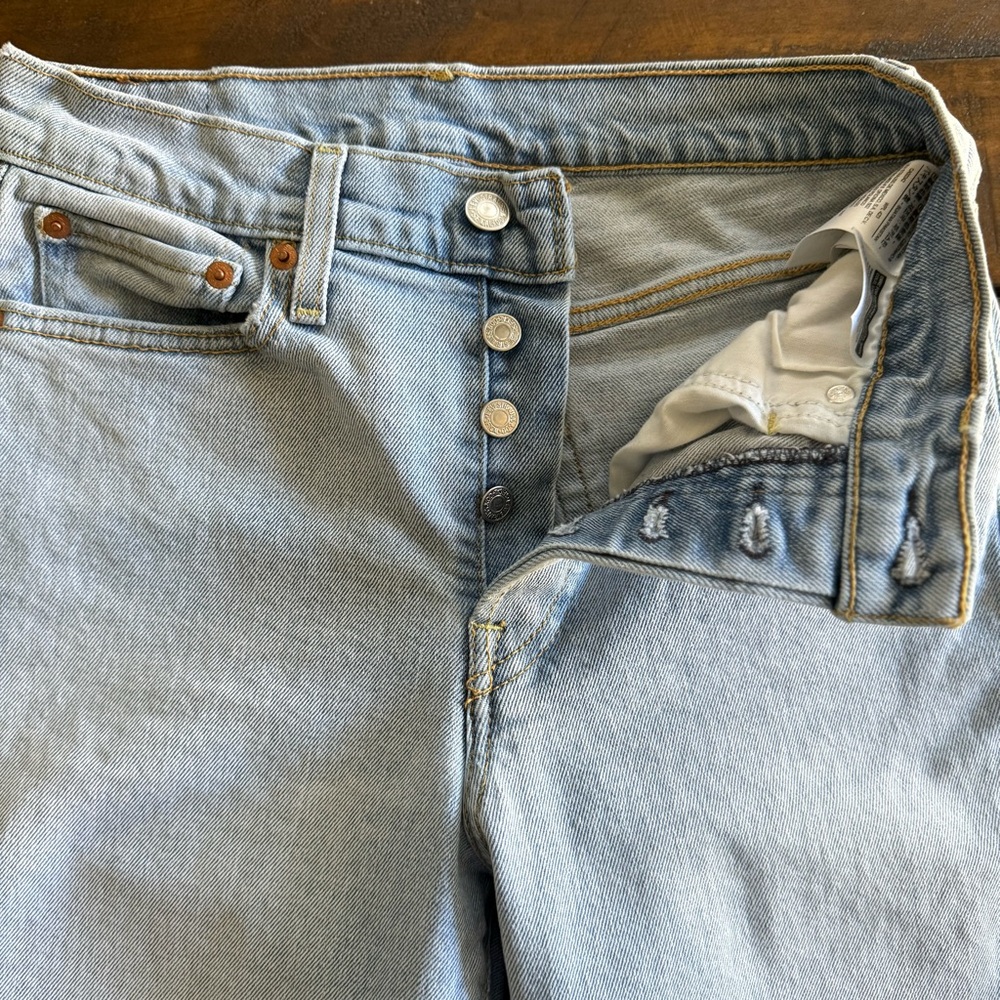 Levi’s Button Fly Jeans, Women’s Size 27 - Picture 6 of 10